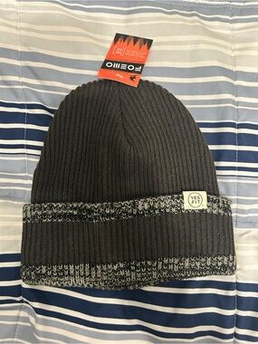 Men’s Gray Ribbed Knit Beanie